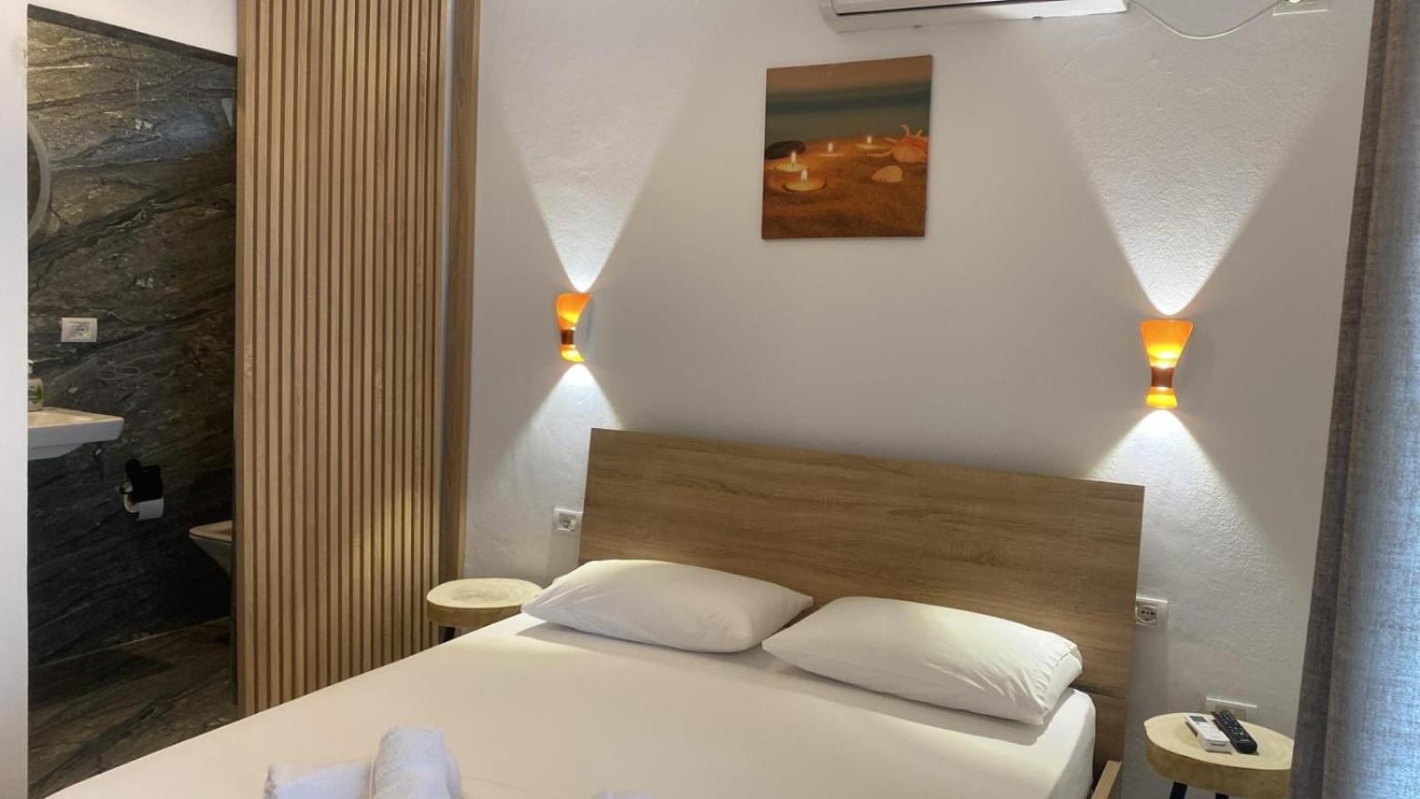 Bed and Breakfast Hyka Stone House Шкодер Номер фото